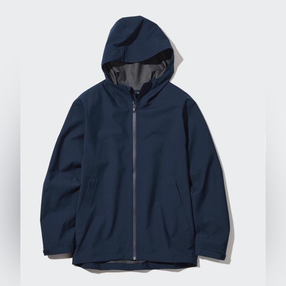 Uniqlo BLOCKTECH Parka in Navy